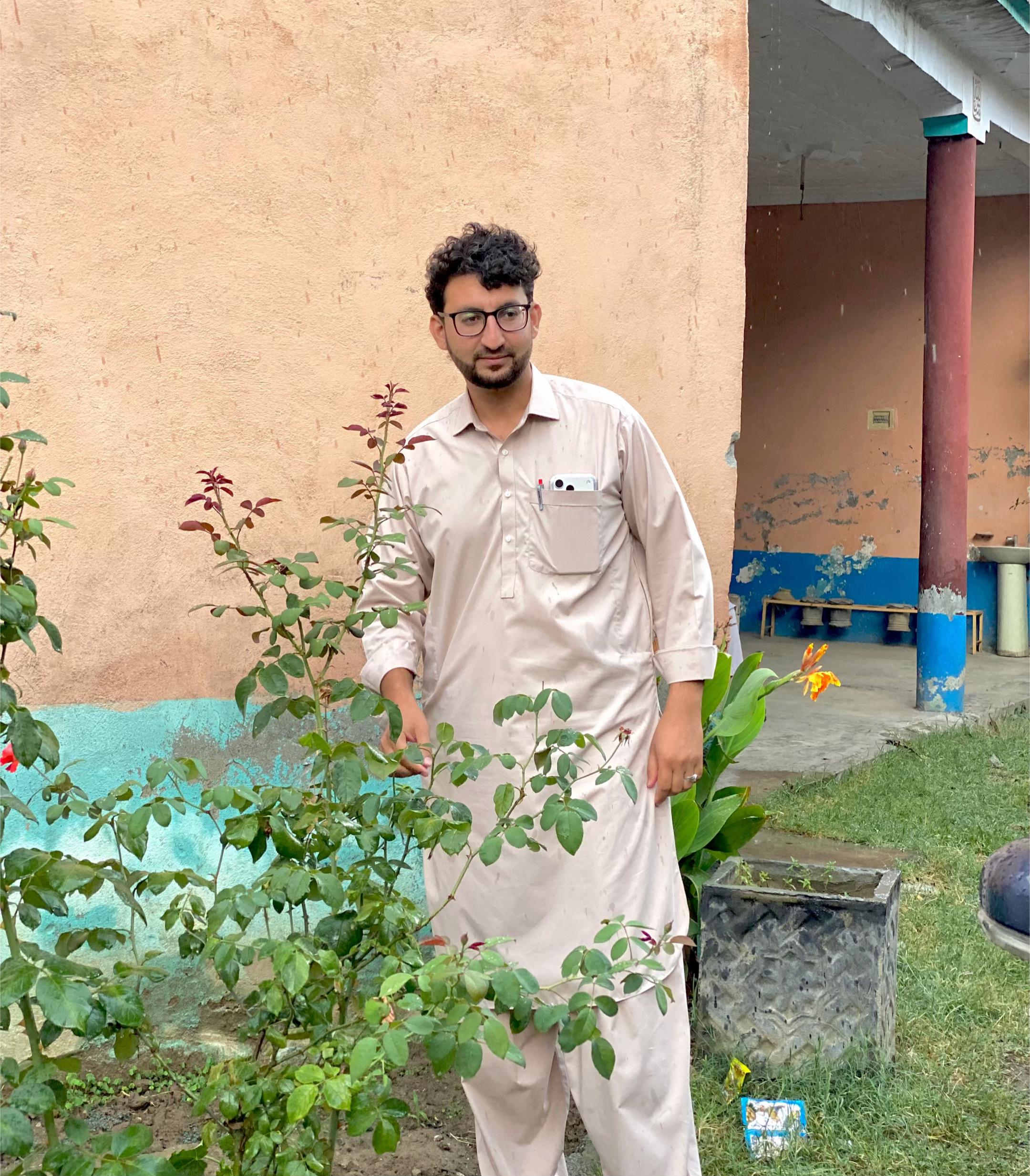 @HassaN shah.
