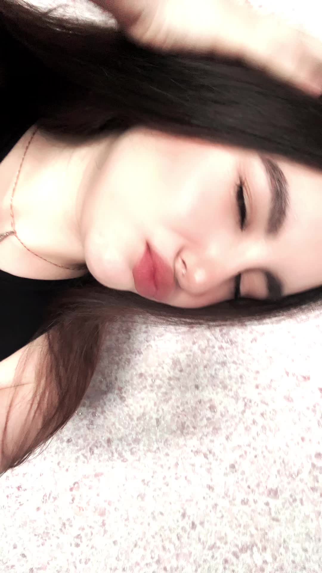 @_aishe_21