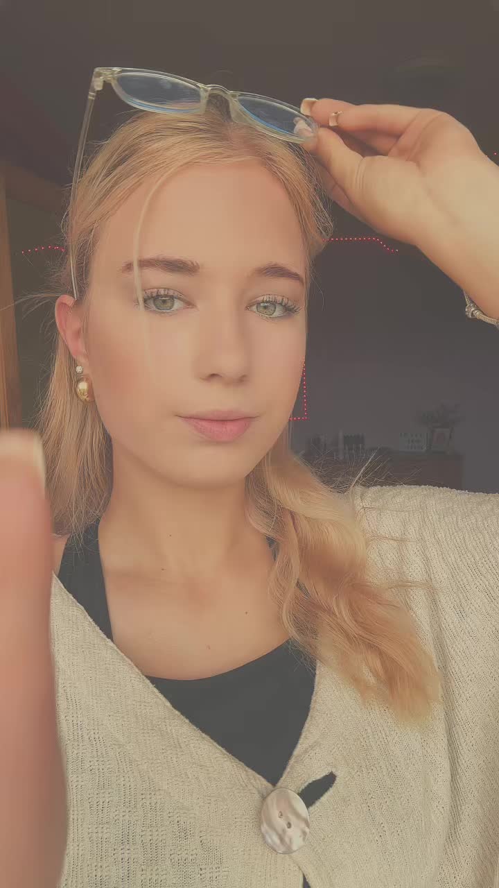@lauravibe.xo