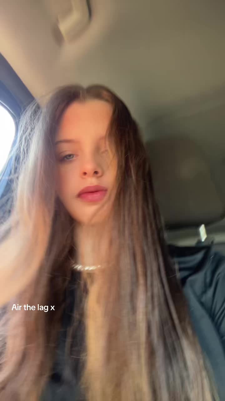 @𝓢𝓪𝓻𝓪🐆🍸🎭