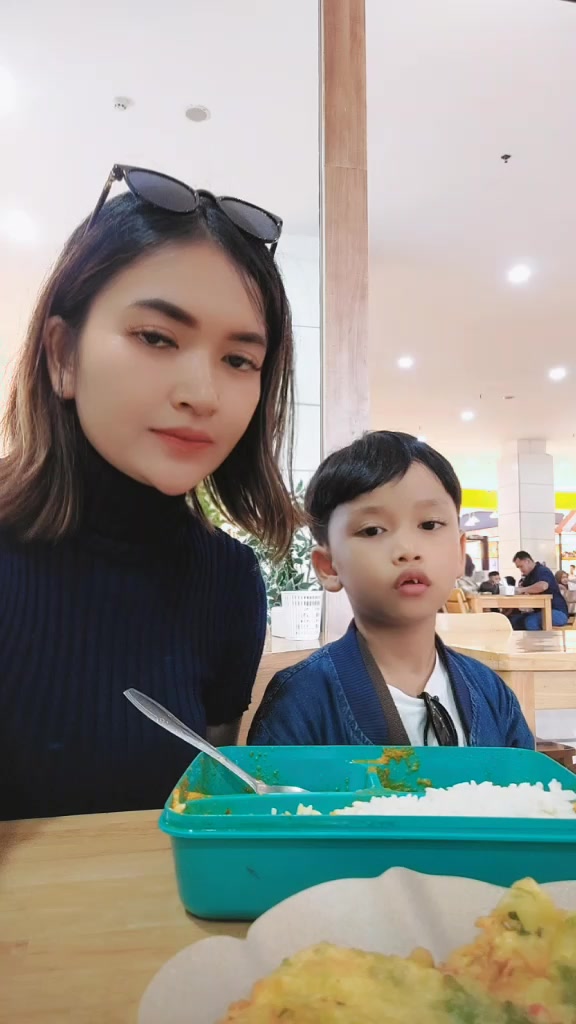 @Santa Hoky Sihombing