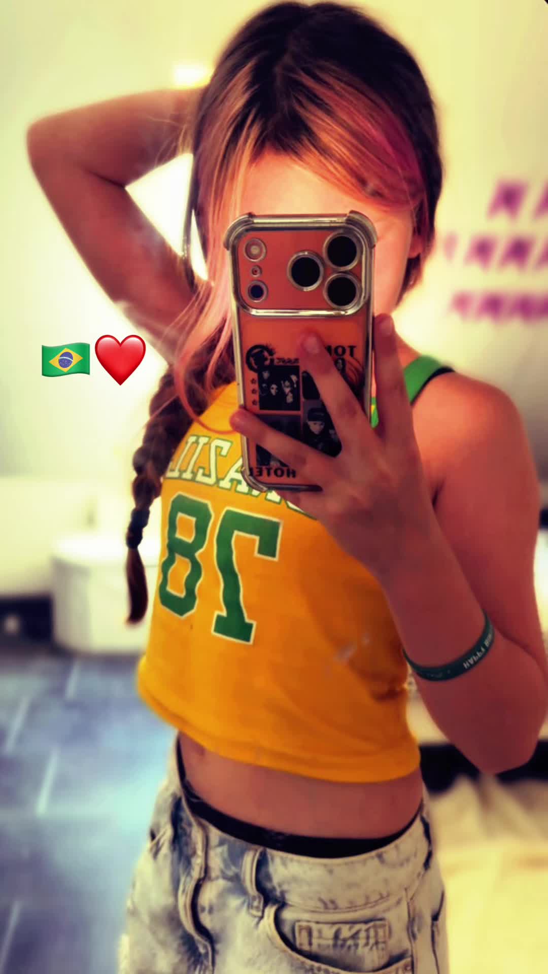 @Карина