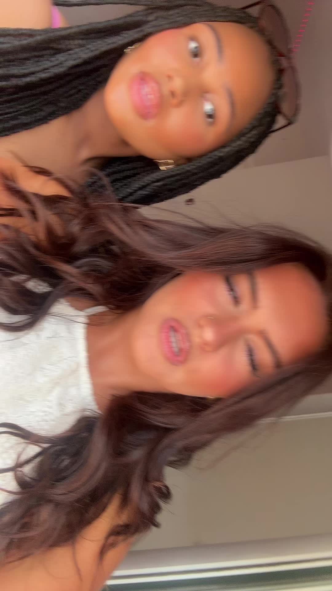 @lilly j