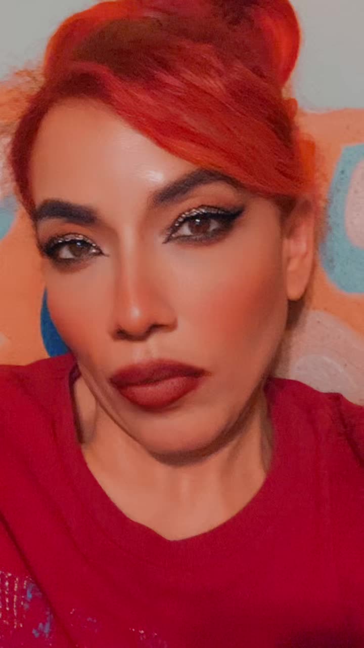 @Makeup from red