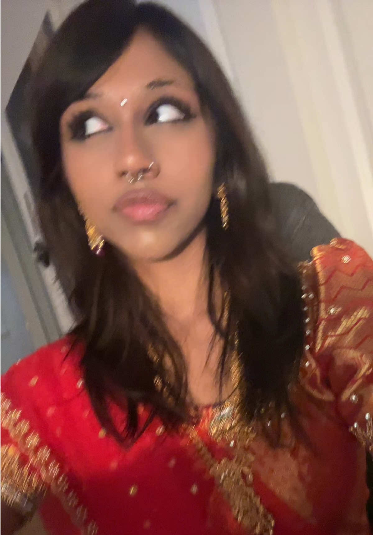@renu 👅