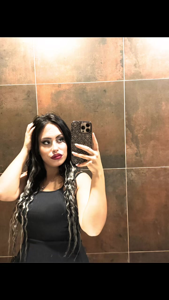 @Ayşenazz 🖤