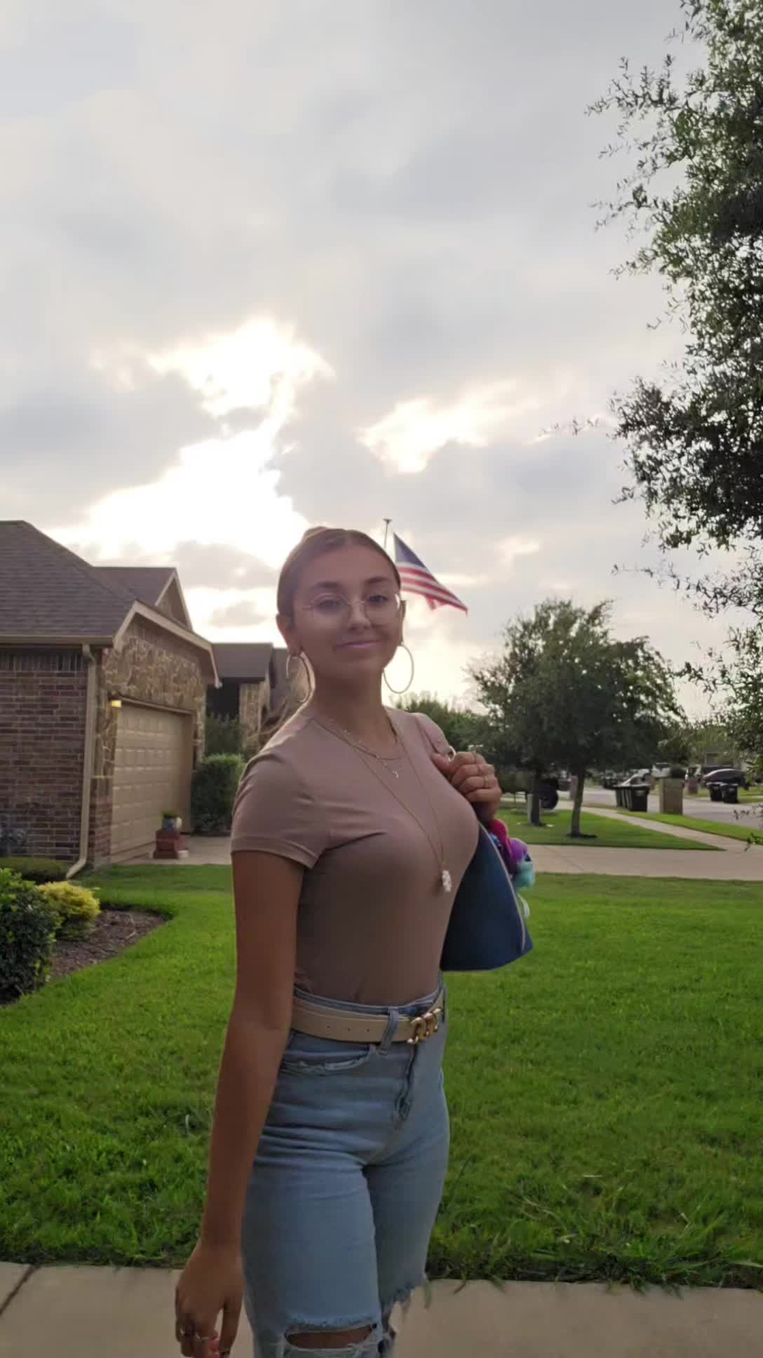 @𝓒𝓮𝓵𝓲𝓪 "𝓒𝓮𝓒𝓮𝓮"