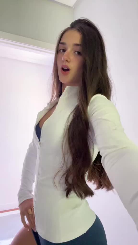 @𝐈𝐫𝐢𝐚 𝐟𝐞𝐫𝐧𝐚𝐧𝐝𝐞𝐳