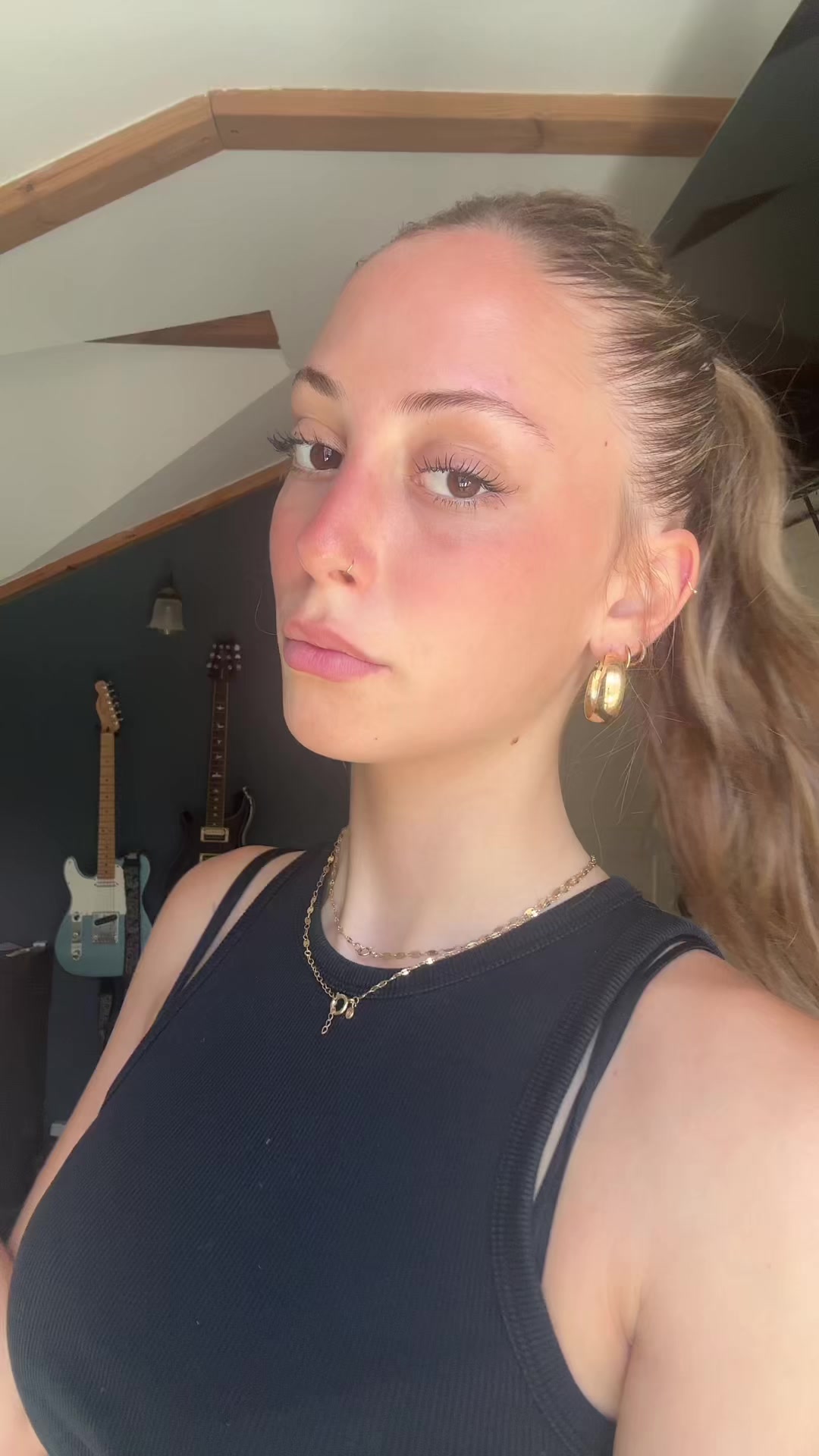 @N I  N  A