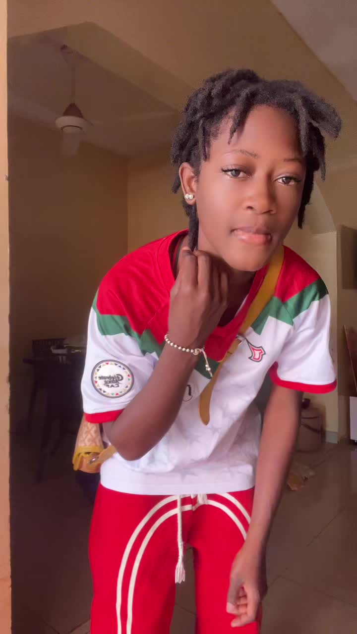 @🎀la🥰petite🖇️soeur🧸de Desmo