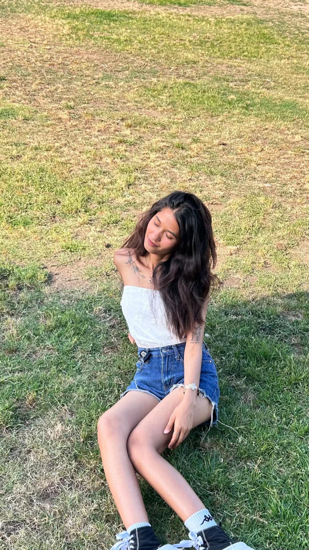 @LifeofPrakriti🇳🇵