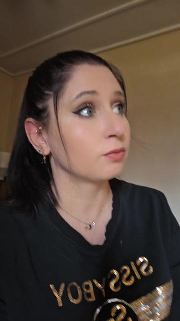 @Nadia Bratké
