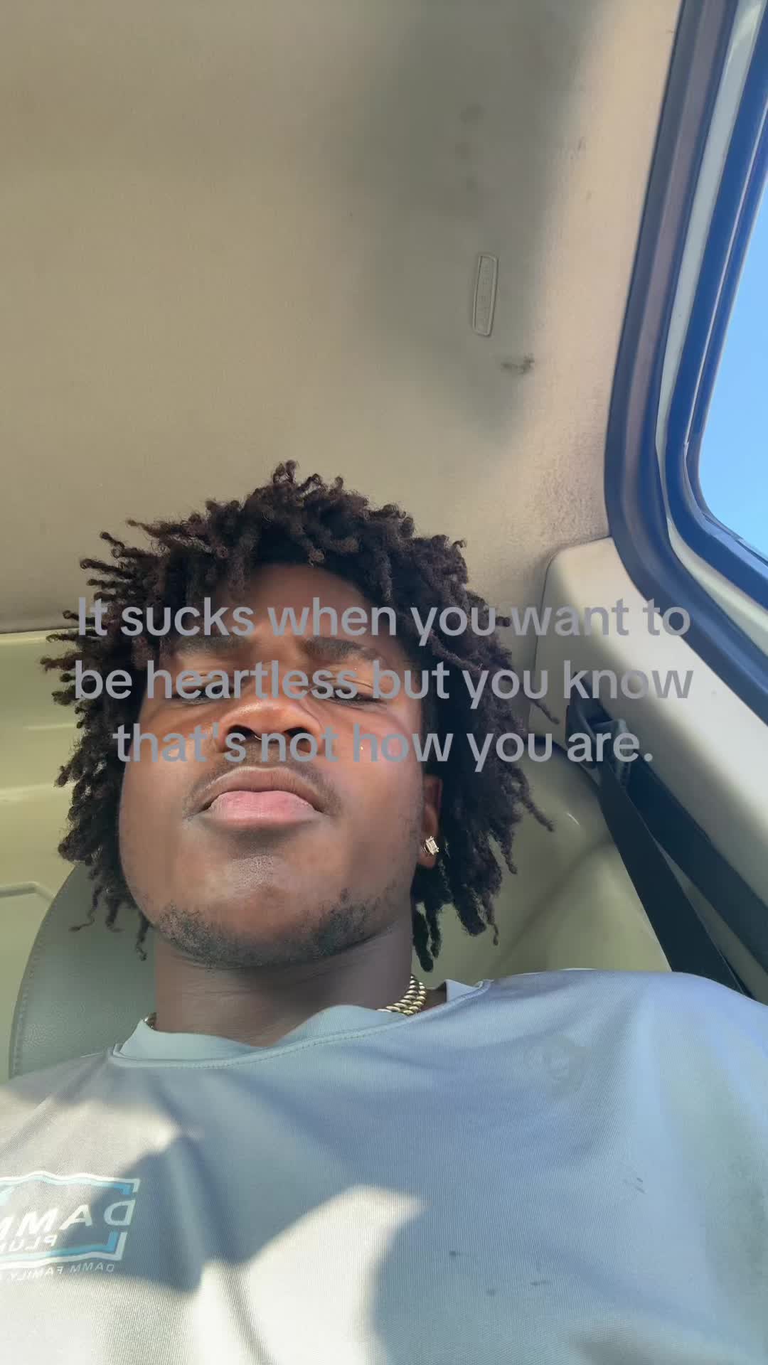 @😶
