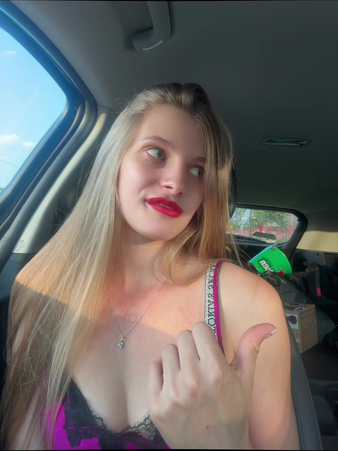 @Karina🤩👑