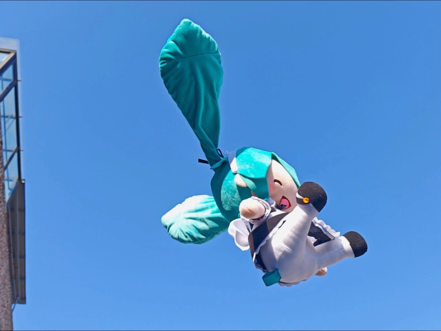 @Link in bio(mikufandom.com)