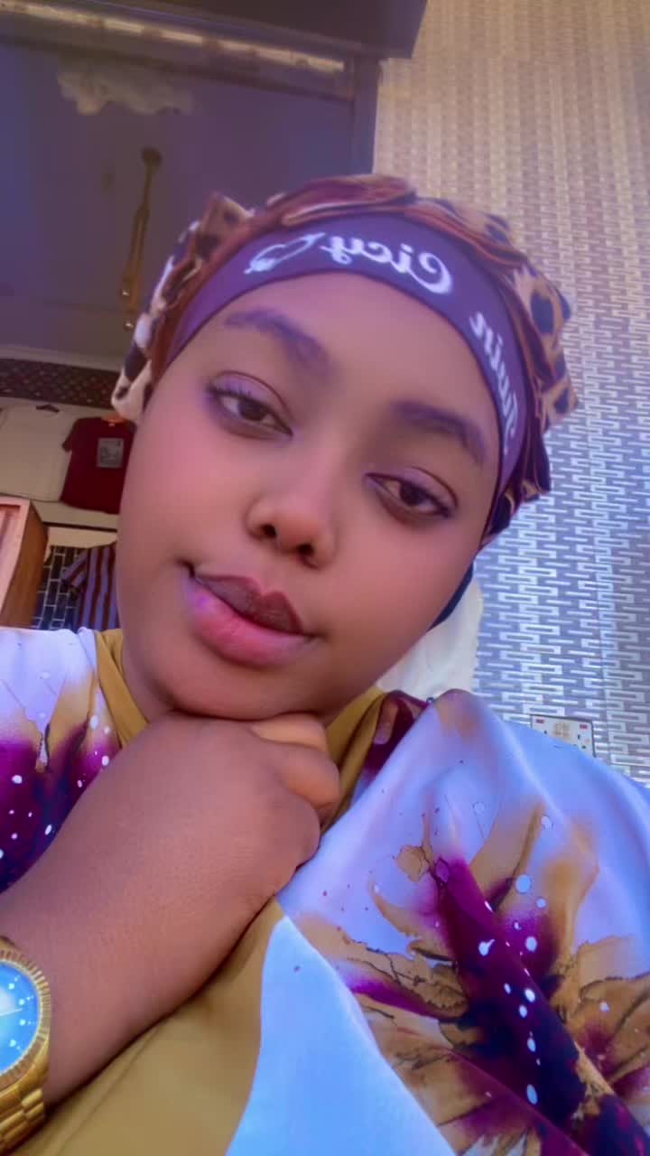 @Aiem Nee🦋🦋