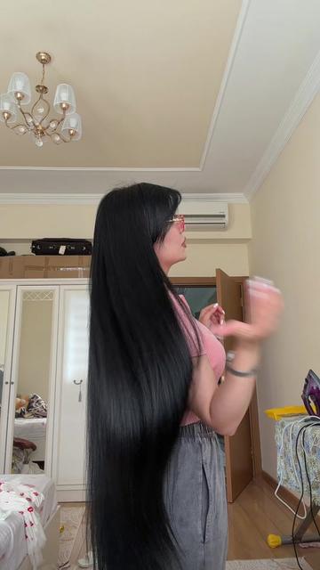 @𝓜𝓸𝓷𝓪_𝓛𝓲𝓼𝓪