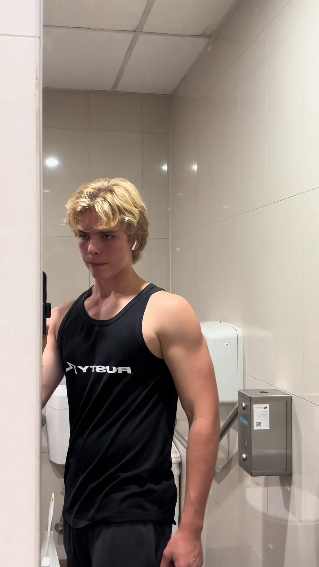 @danehowarth