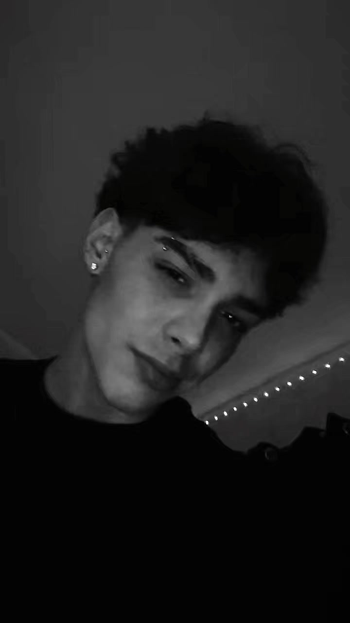 @𝘊𝘢𝘮𝘪𝘭𝘰 🕷️