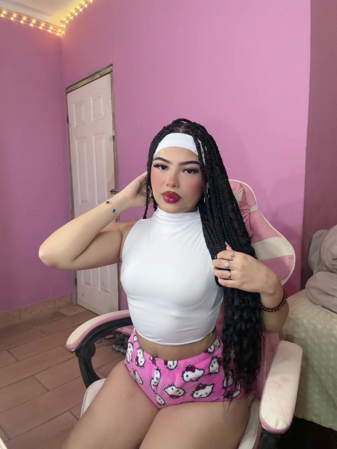 @𝐂𝐥𝐚𝐮𝐝𝐢𝐚👩🏻