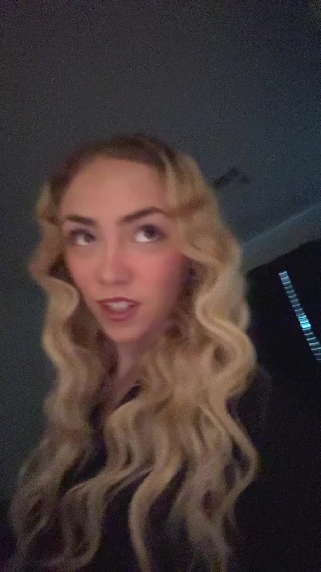 @Lovely_Layyy