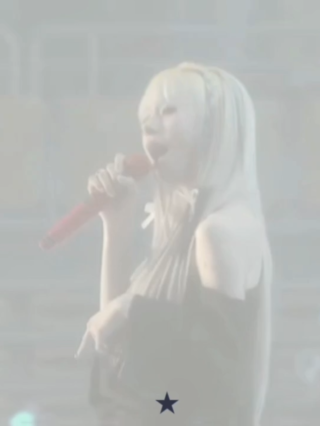 @minaa&iexcl; 𖹭