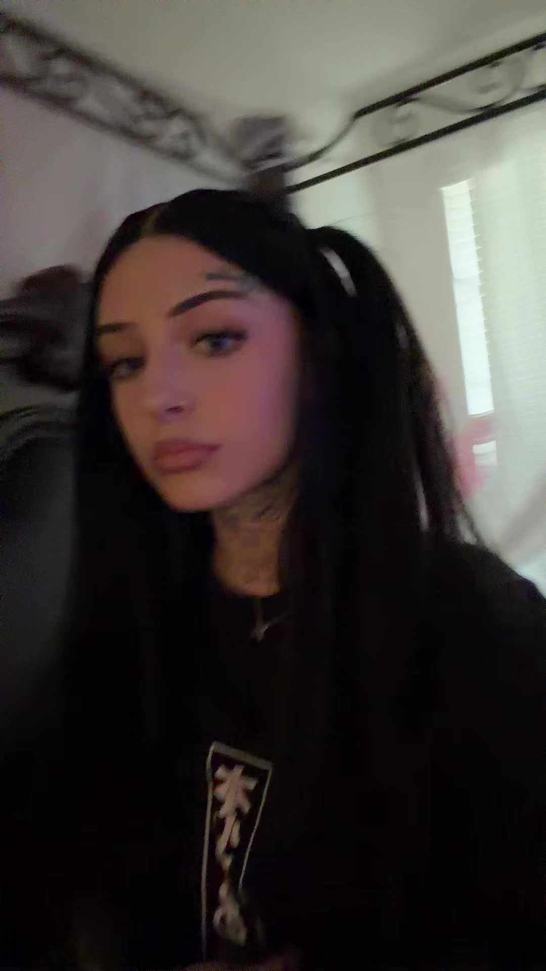 @Lilyrrrose