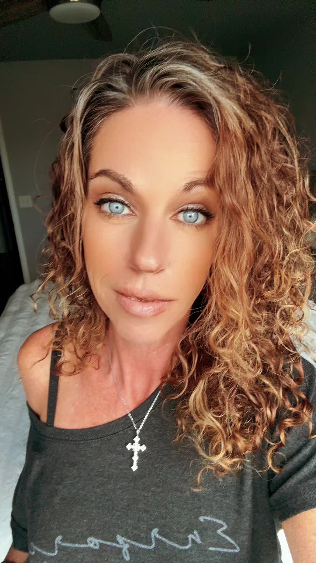 @Shannon76🇺🇸