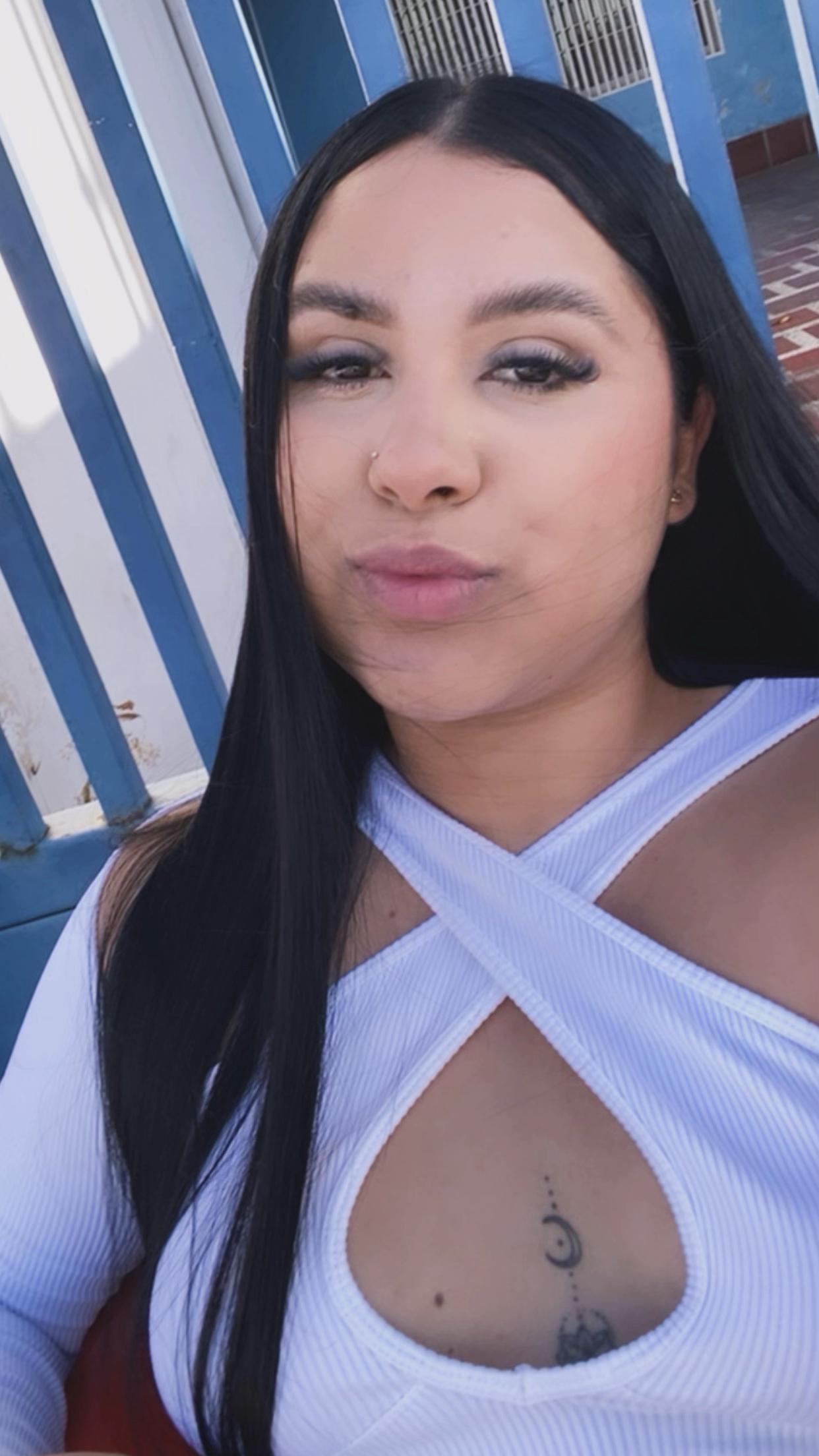 @DANIELA TORRES🌼