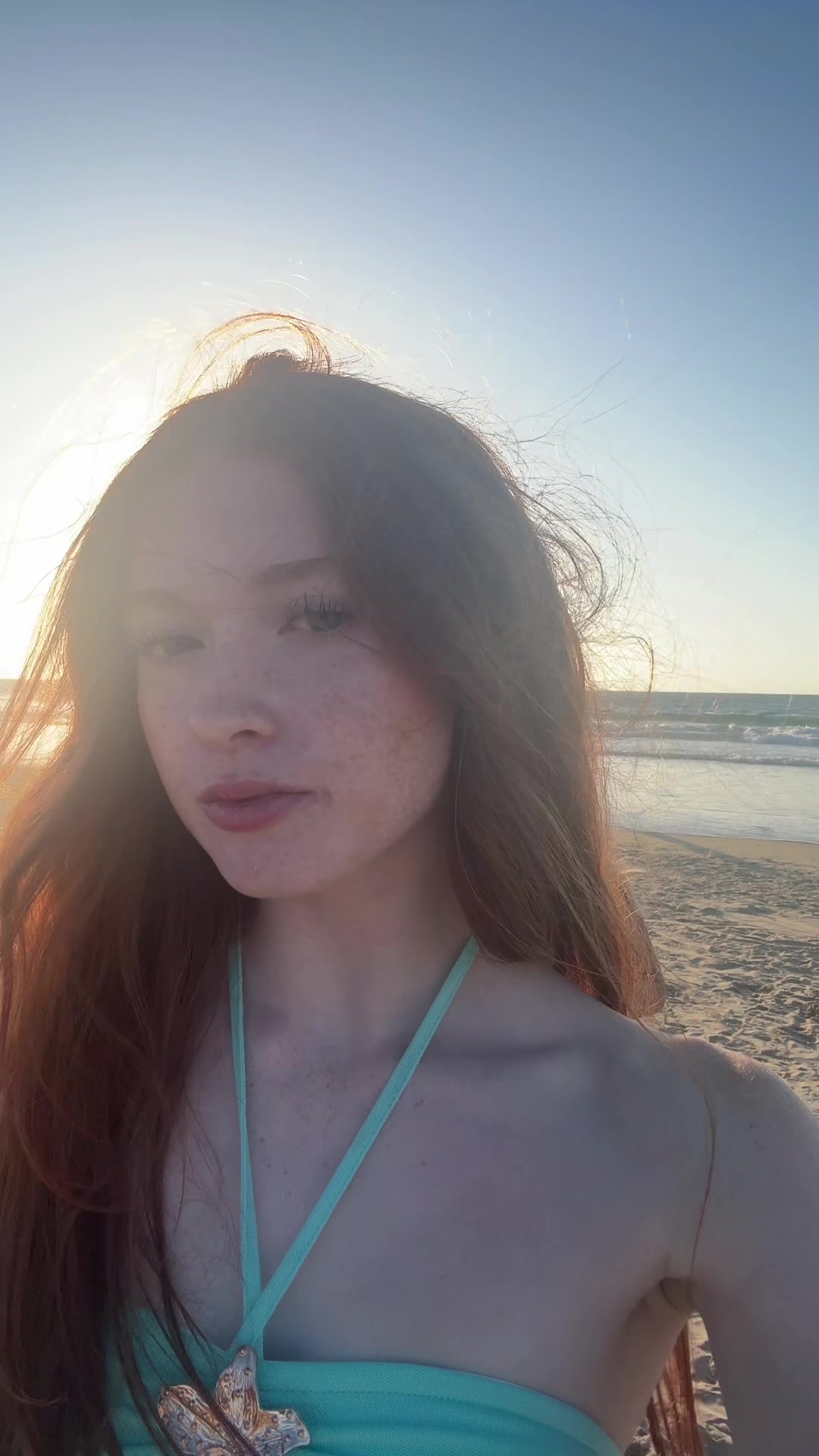@bella