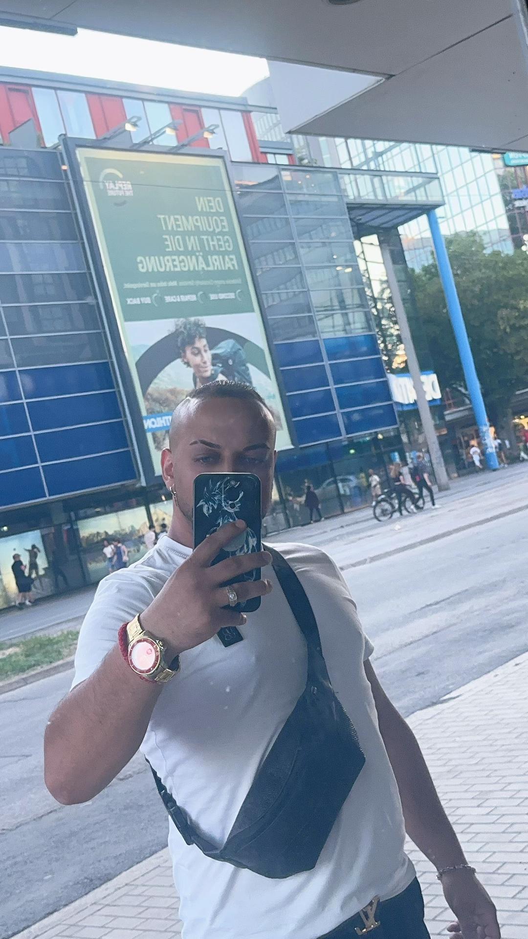 @arsenblue1