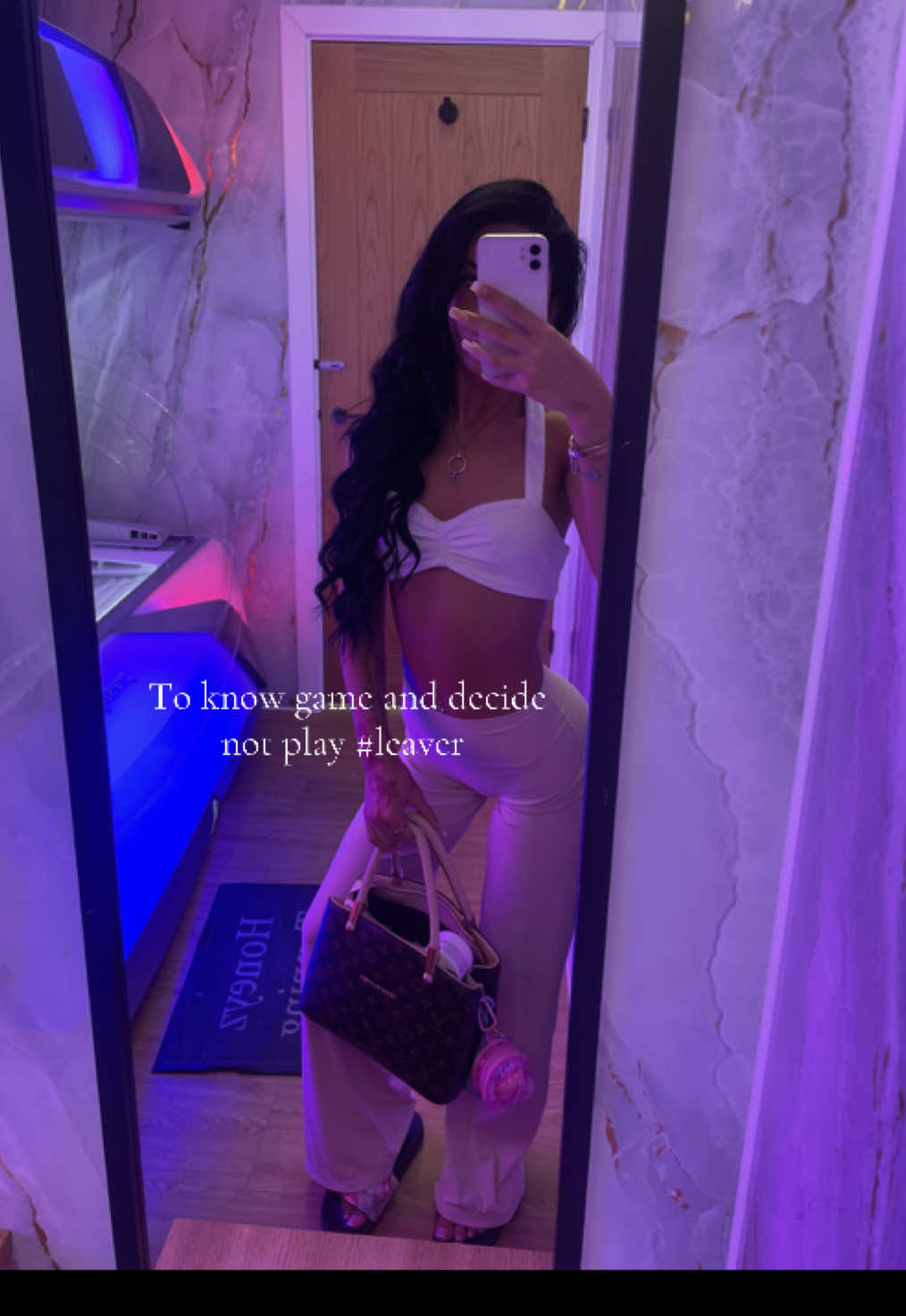 @Laylascottꨄ