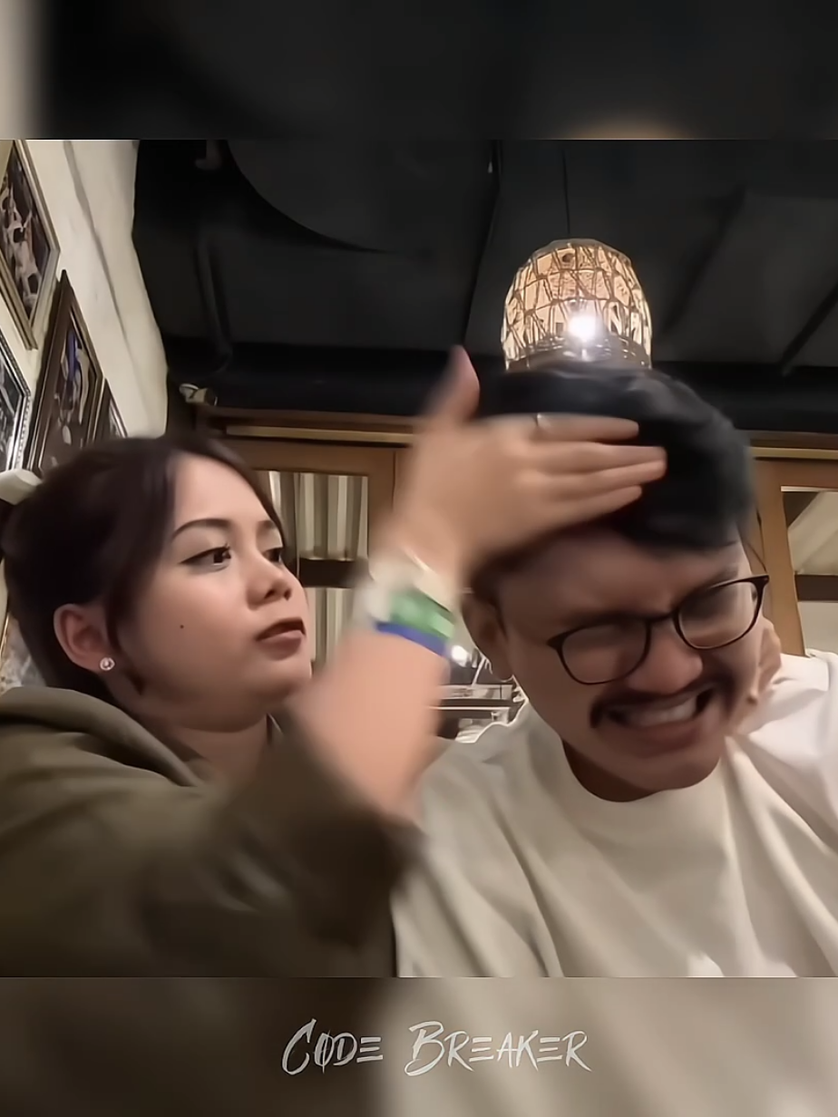 @𝘾𝙤𝙙𝙚 𝘽𝙧𝙚𝙖𝙠𝙚𝙧