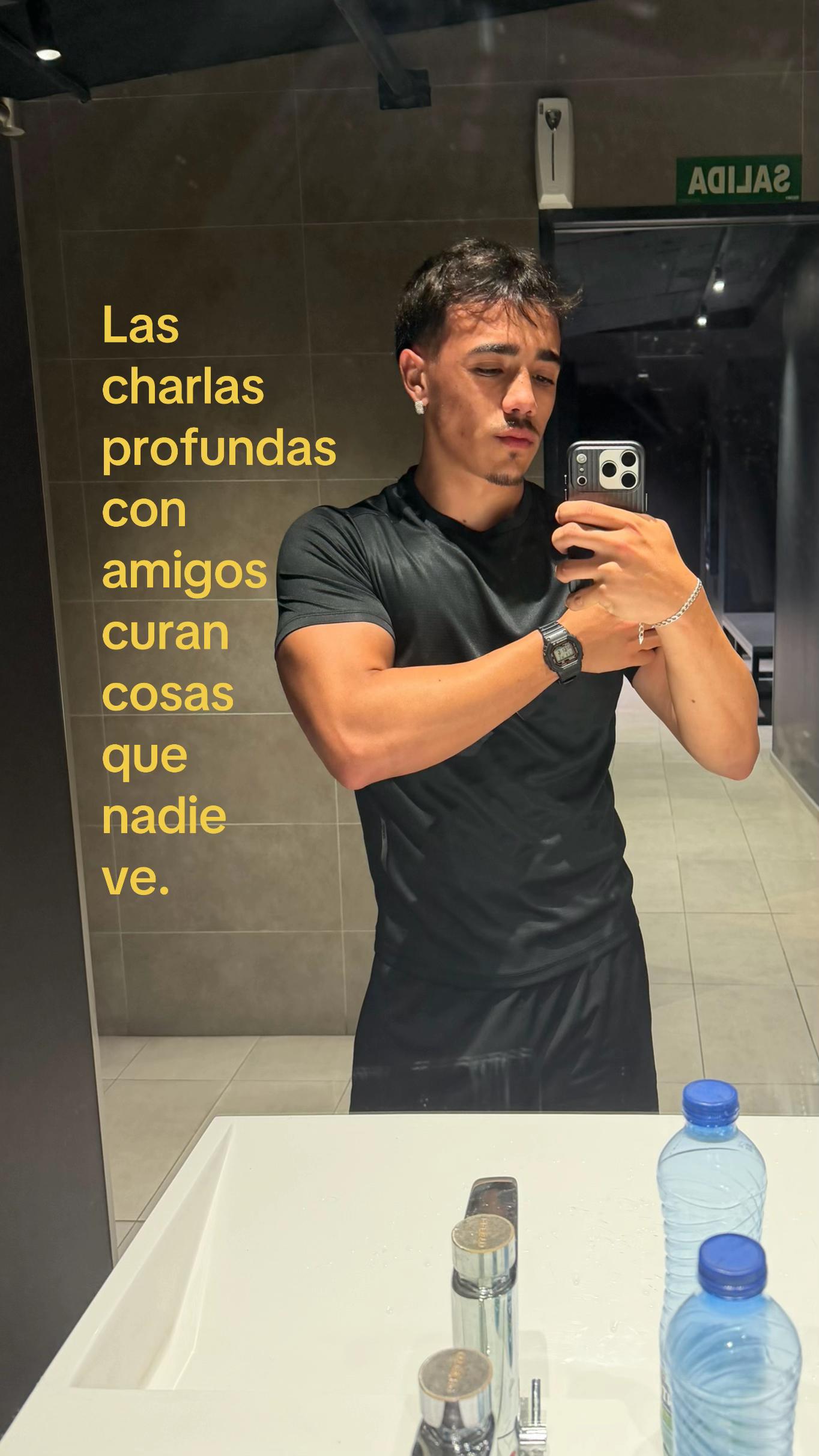 @￴ ￴
