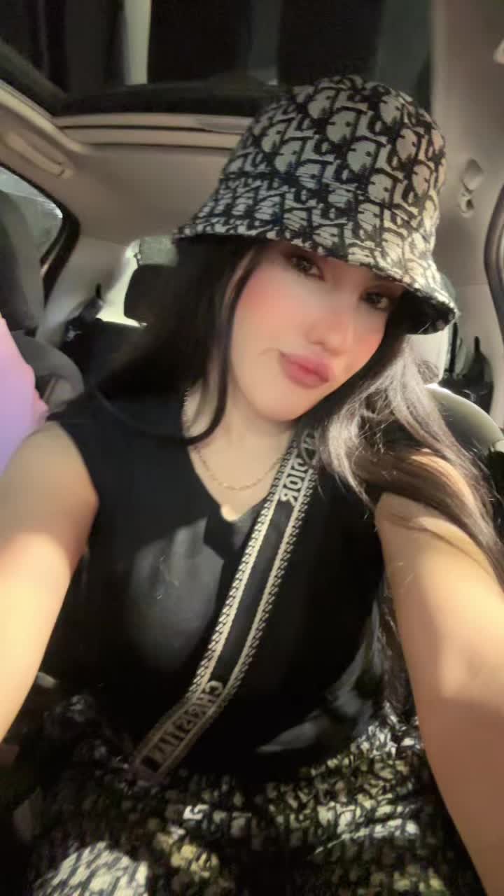 @👀