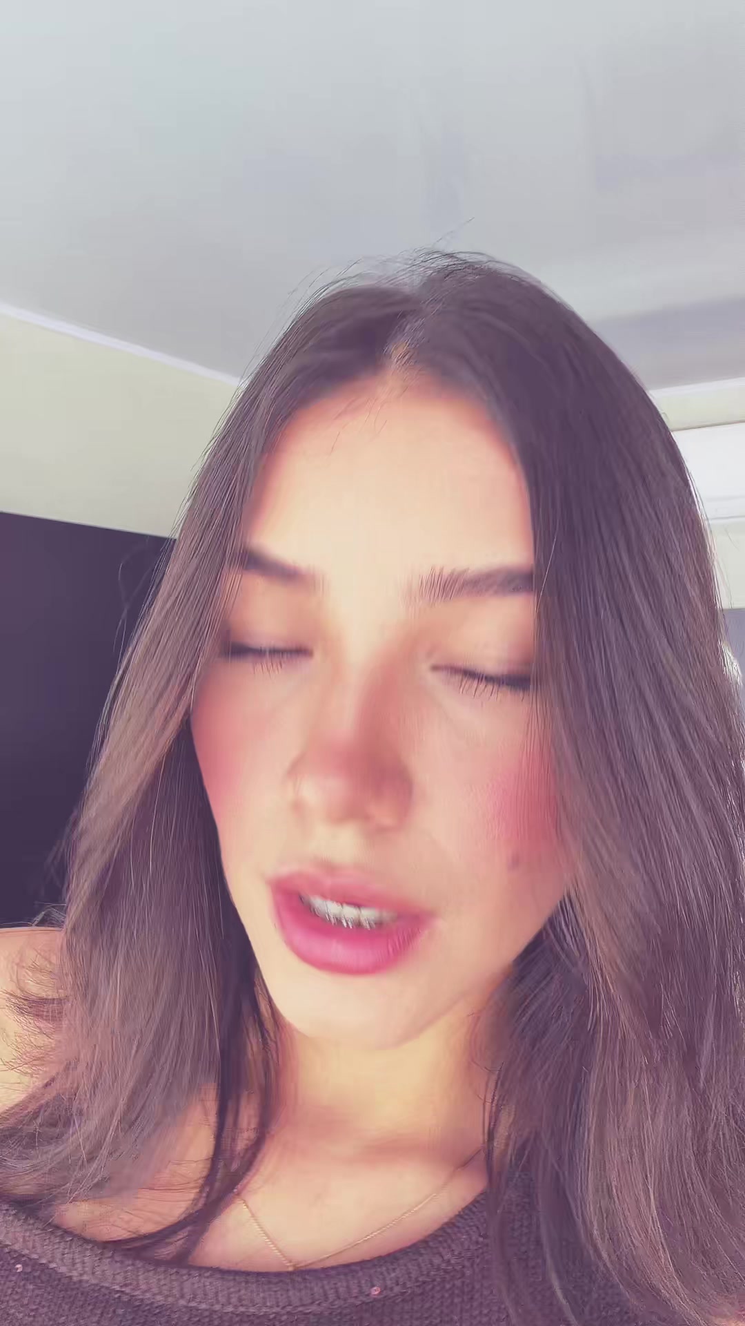 @oficialmaryaguilar
