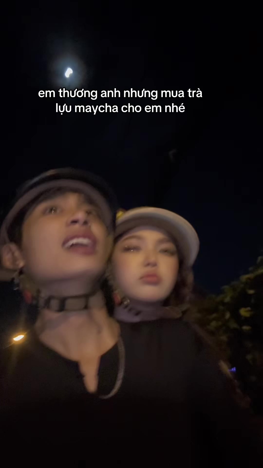 @hề v&agrave; tơ