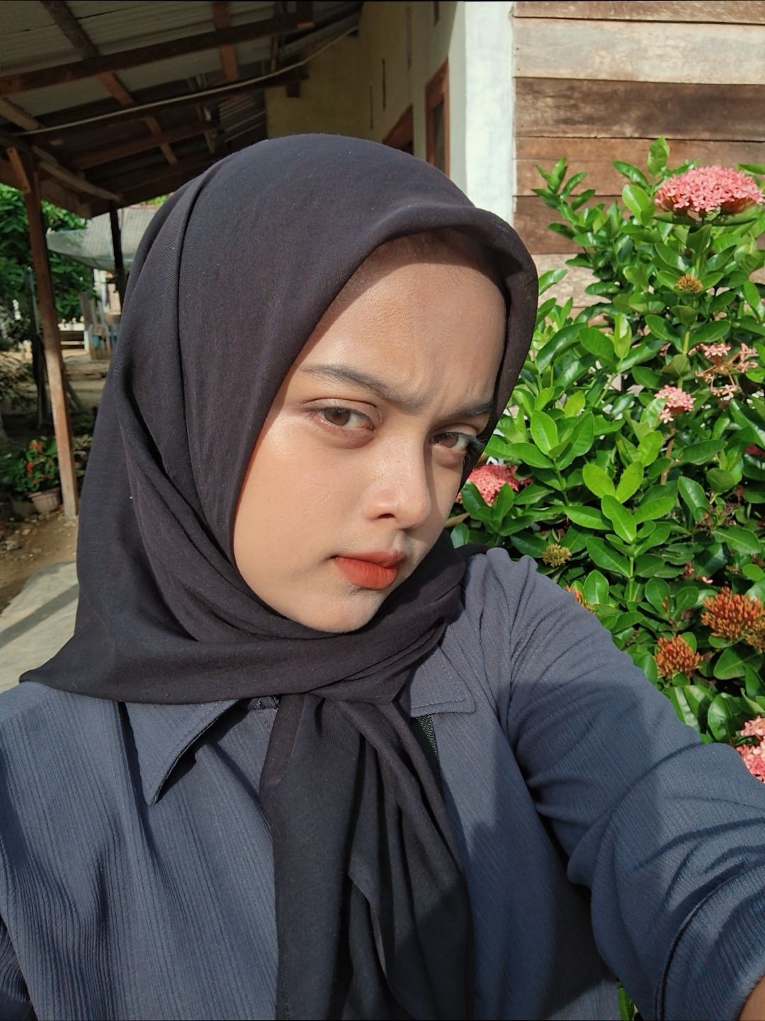 @haivaana