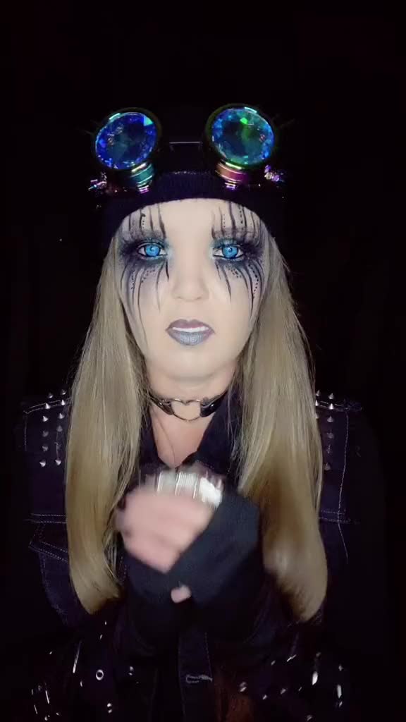 @LaKrishaR