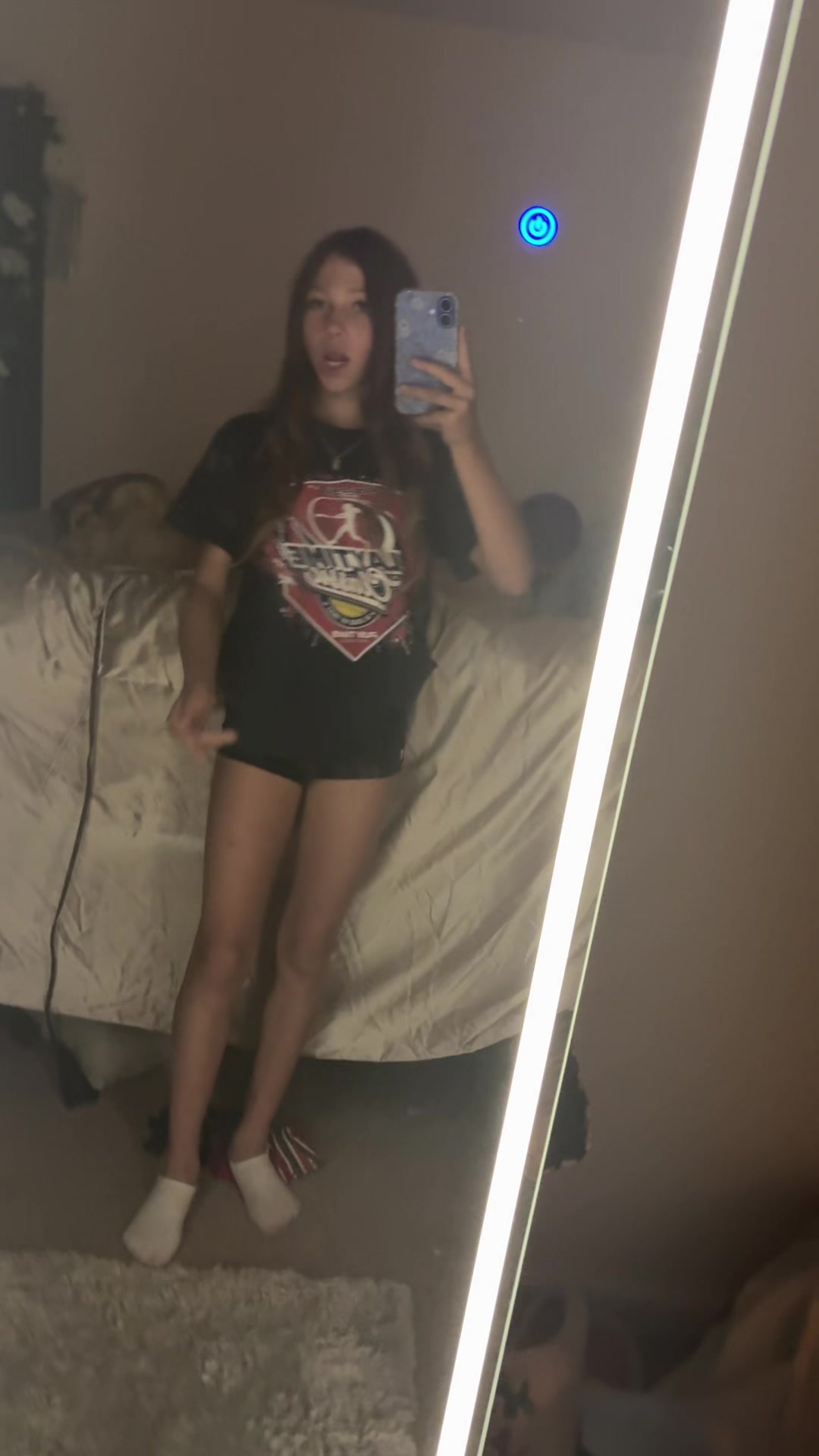 @￴