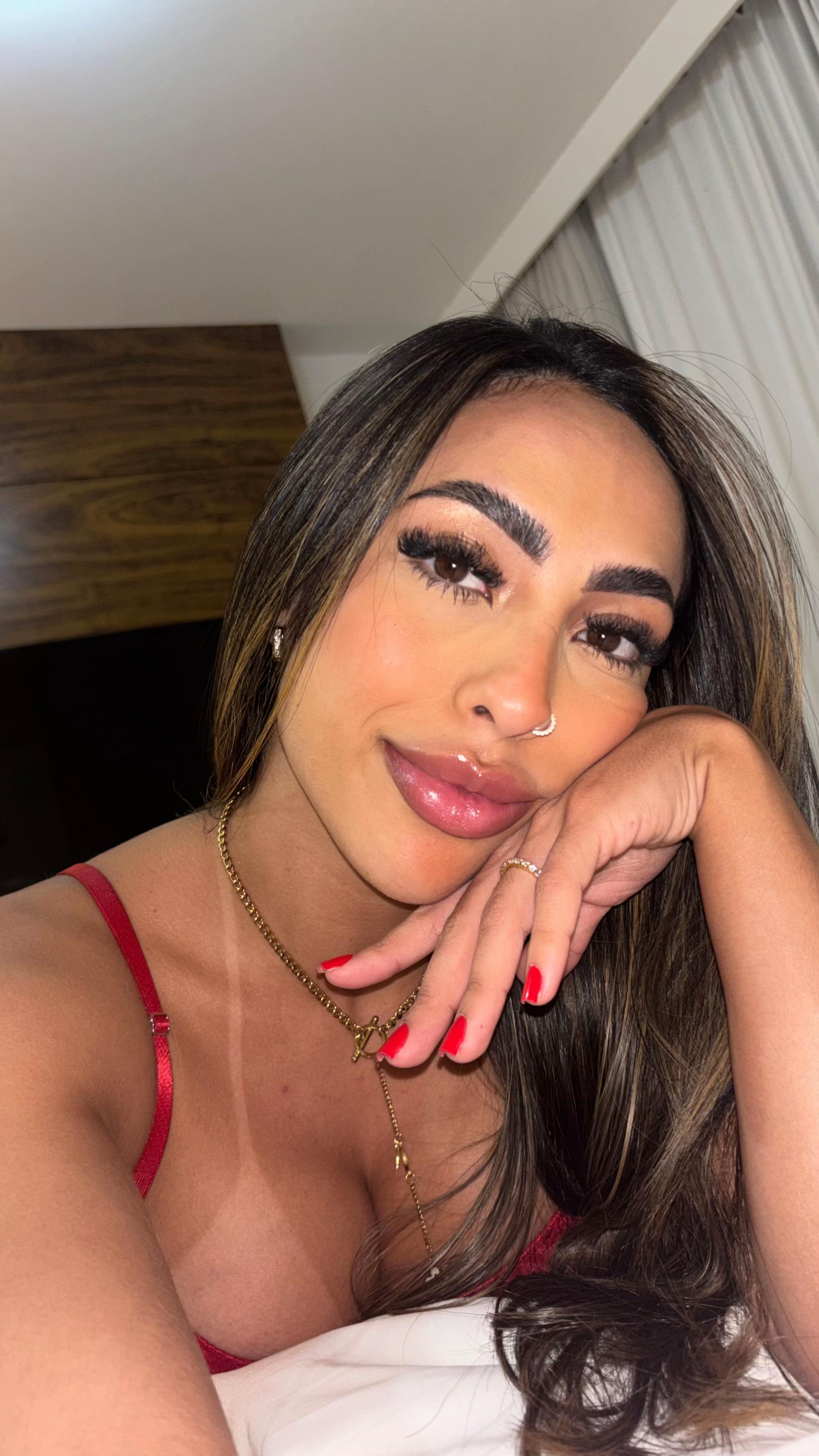 @Yasminaetioo