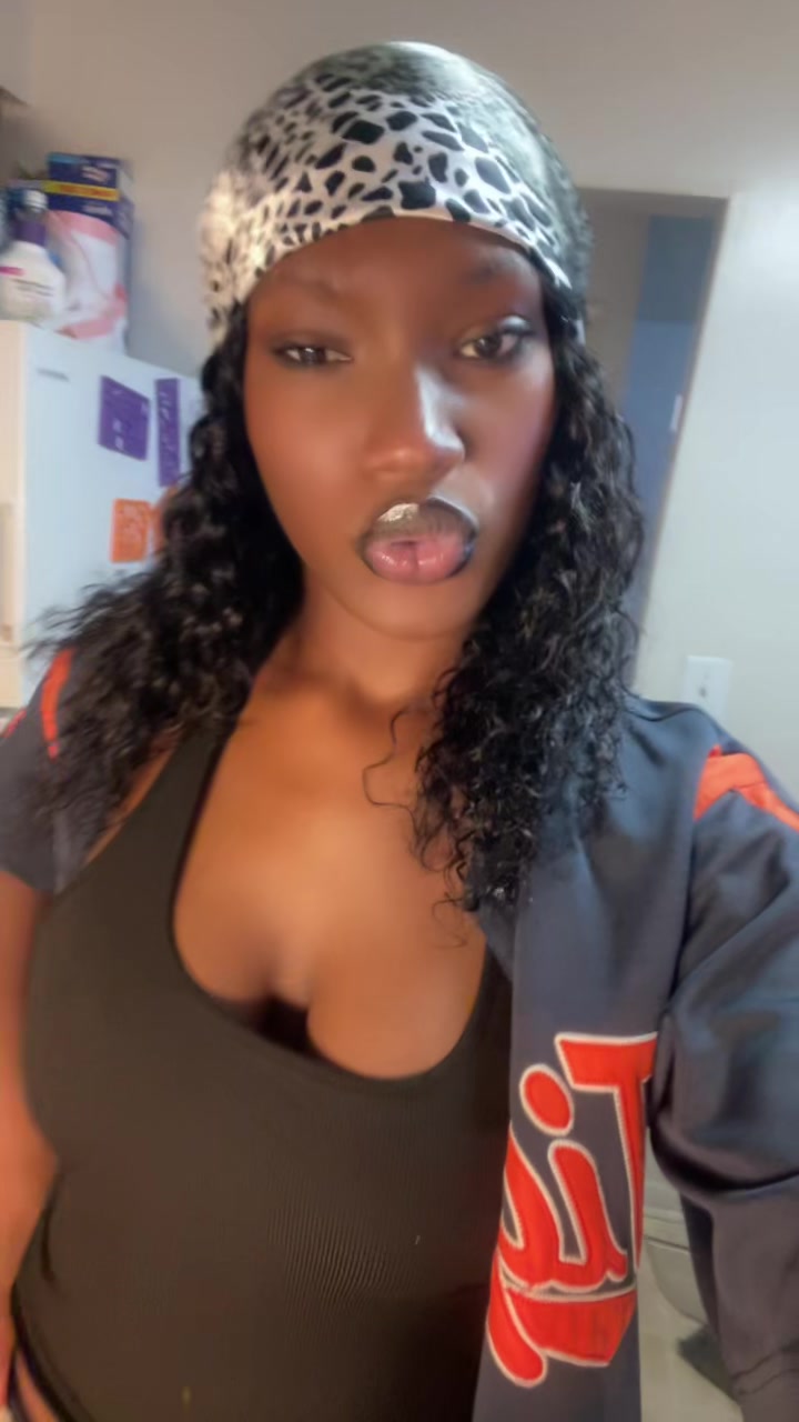 @Fatimata