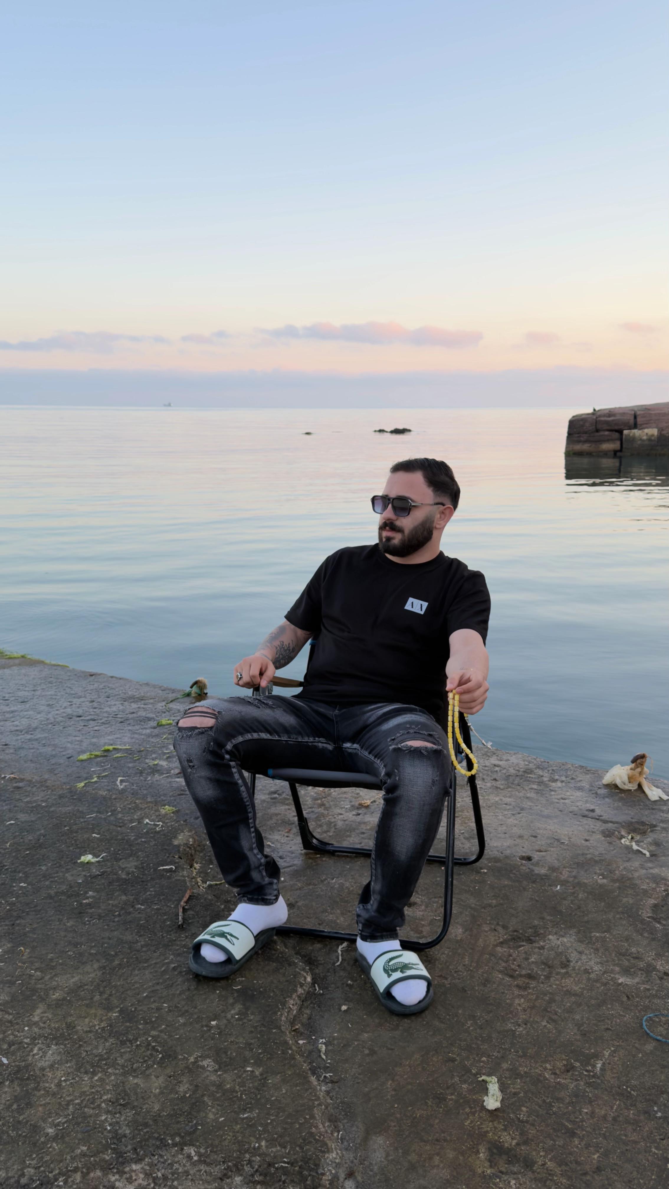 @𝐅𝐆