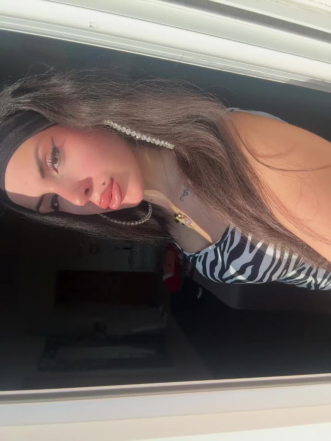 @฿₳₭₳₦ɆⱤł₳ 🎀🦂💋