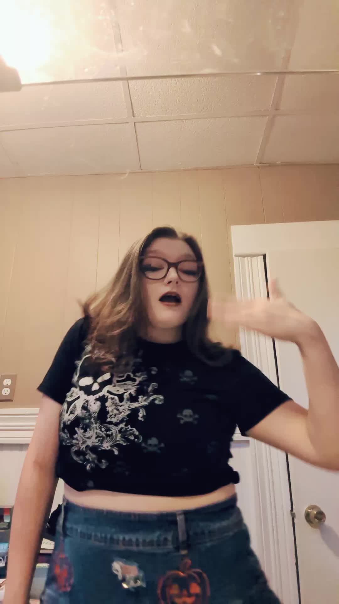 @Kimber 🌞🏛️🦉