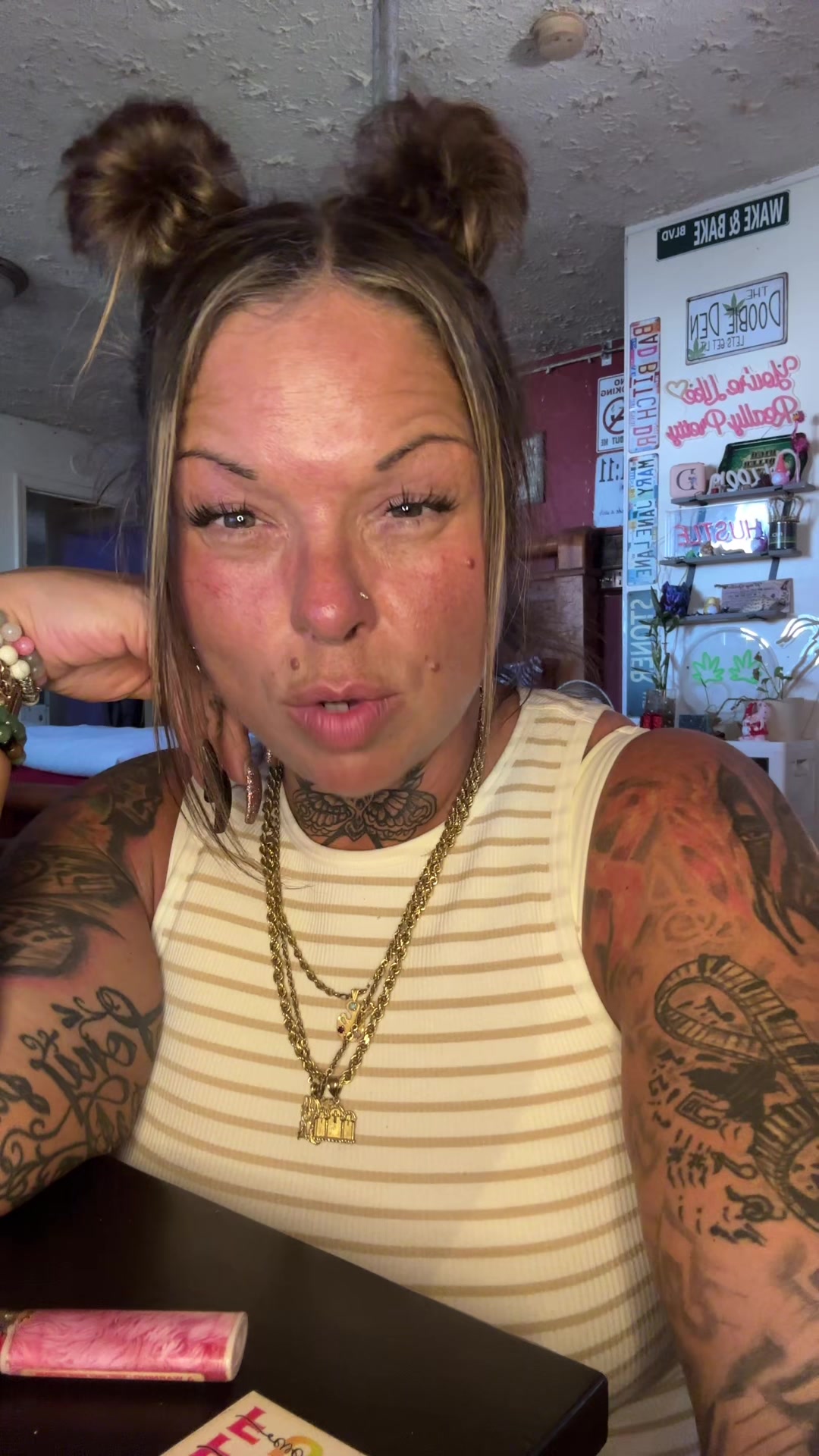 @Tattedstonermom🫧🤞🏼