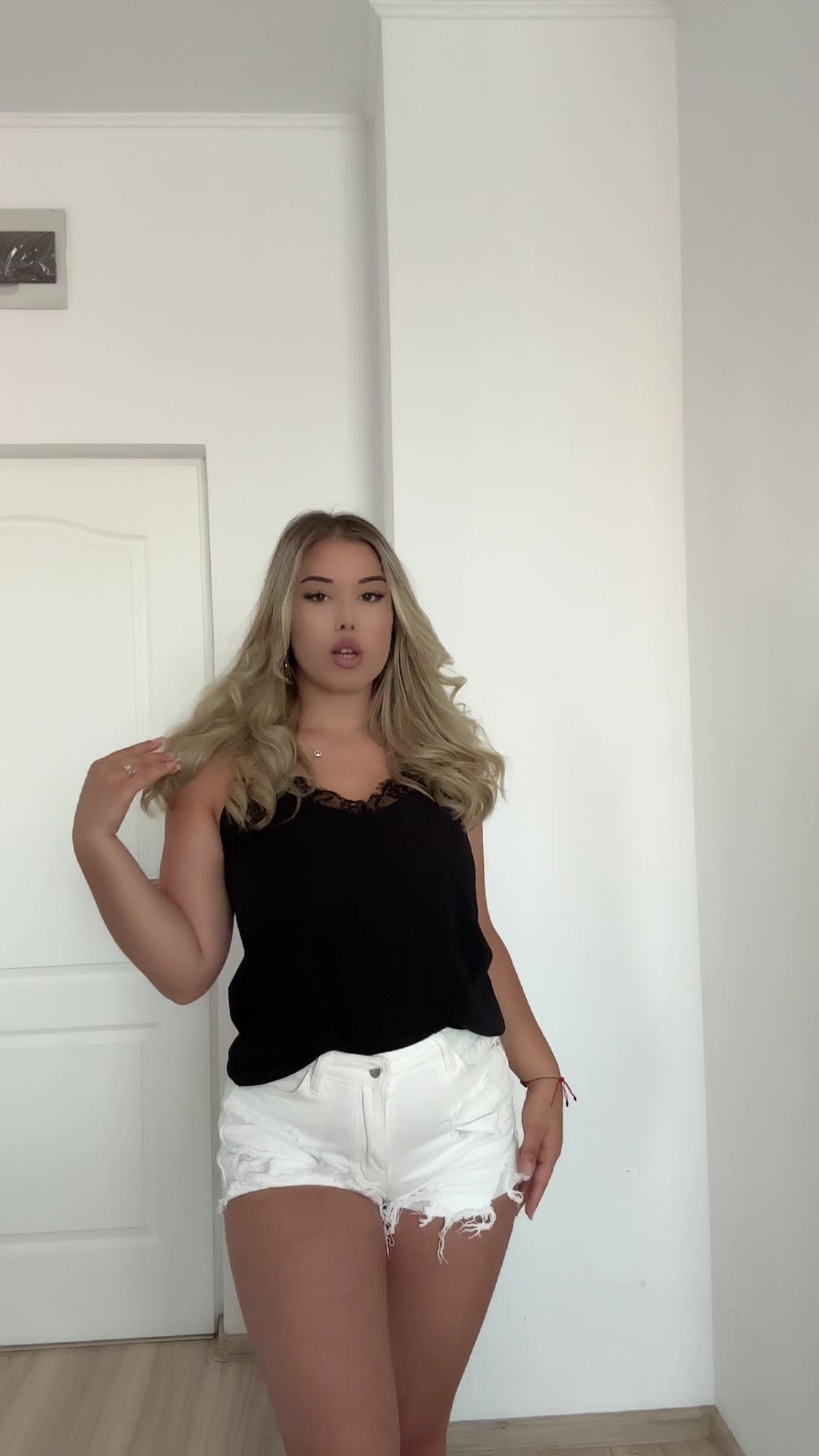 @Nicoleta🩷