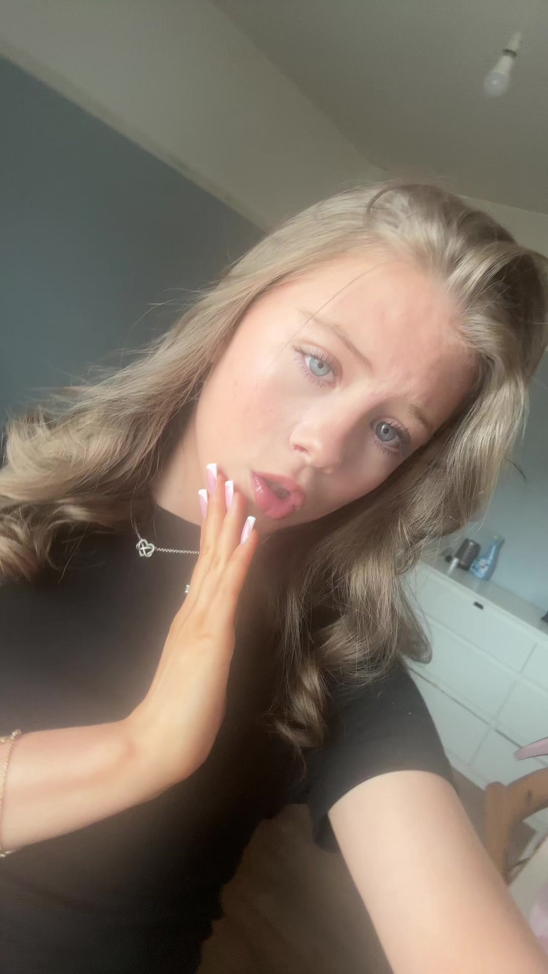 @.samanthassecretaccount