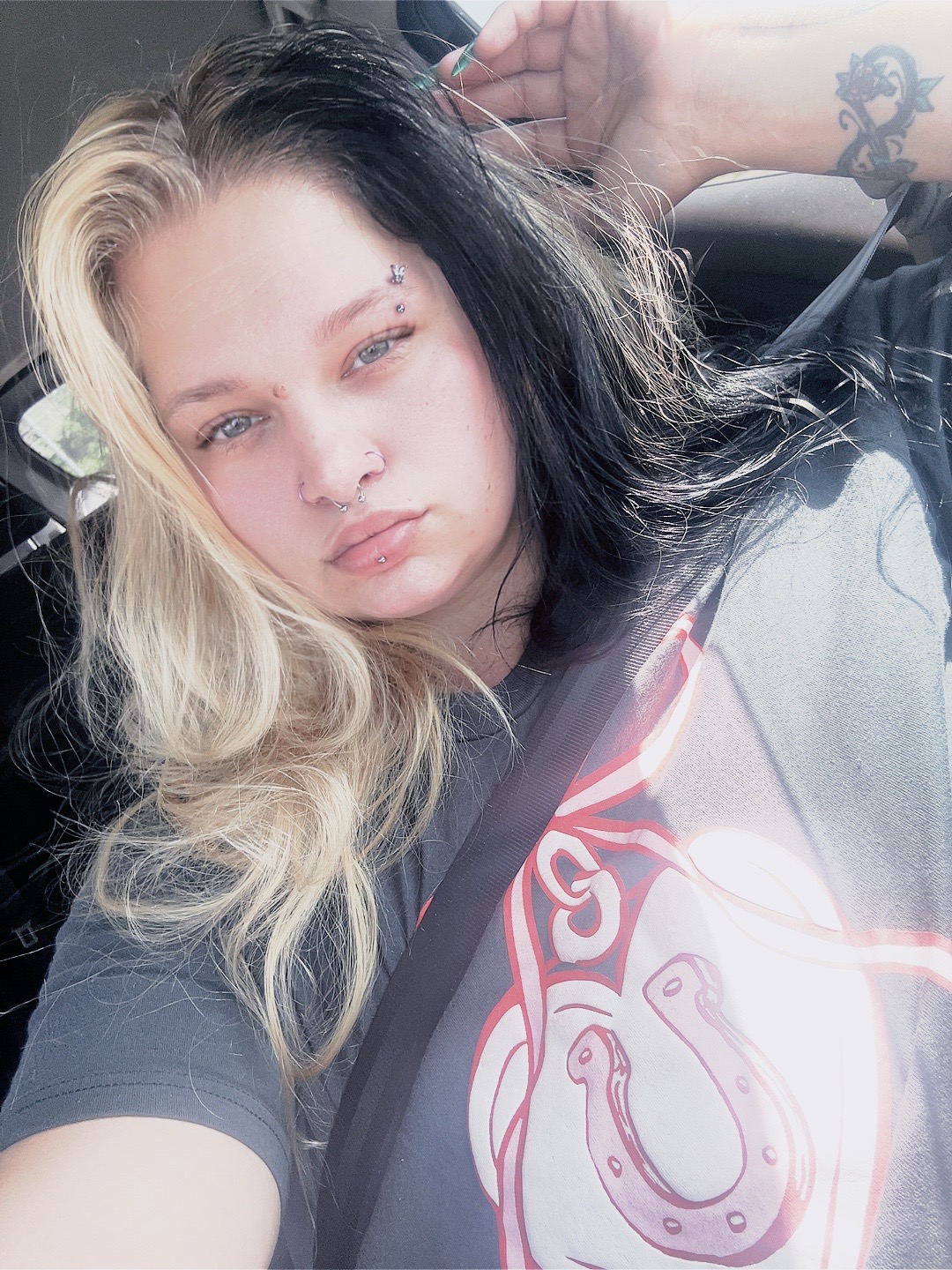 @Liv