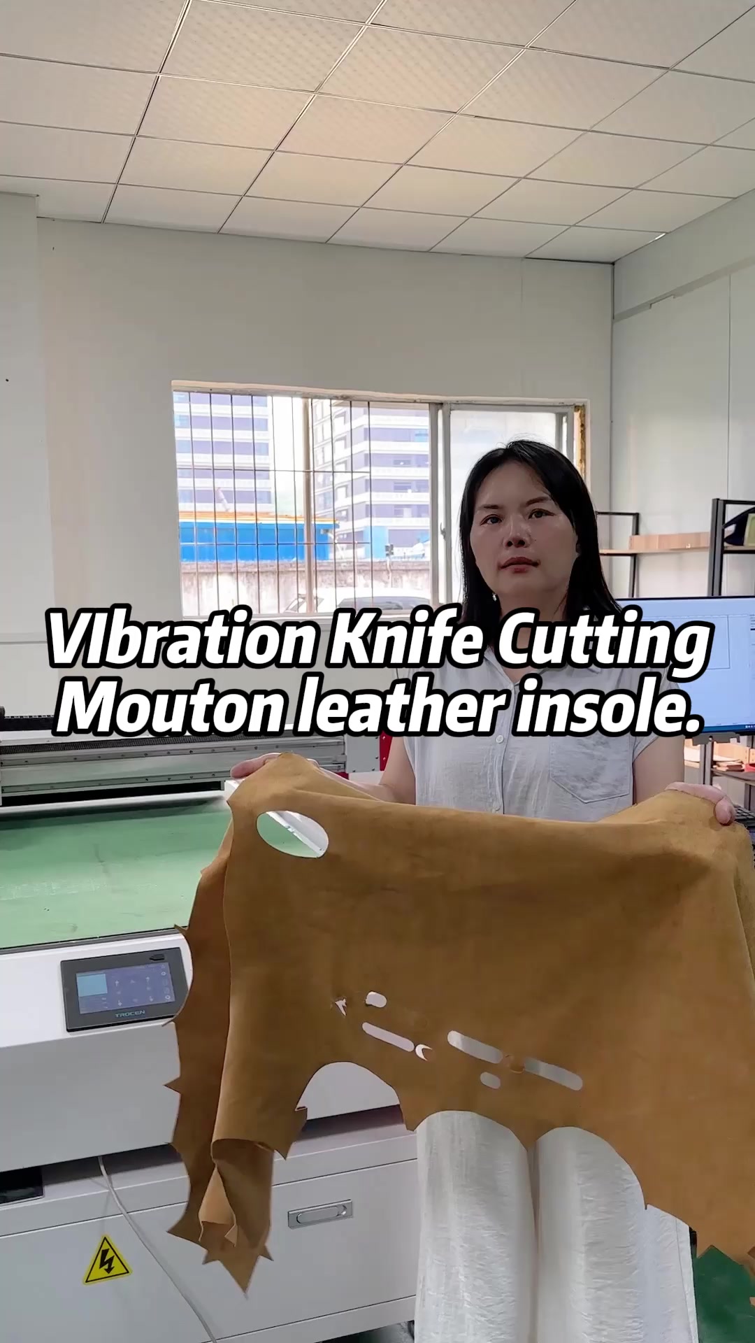 @Cutting machine factory